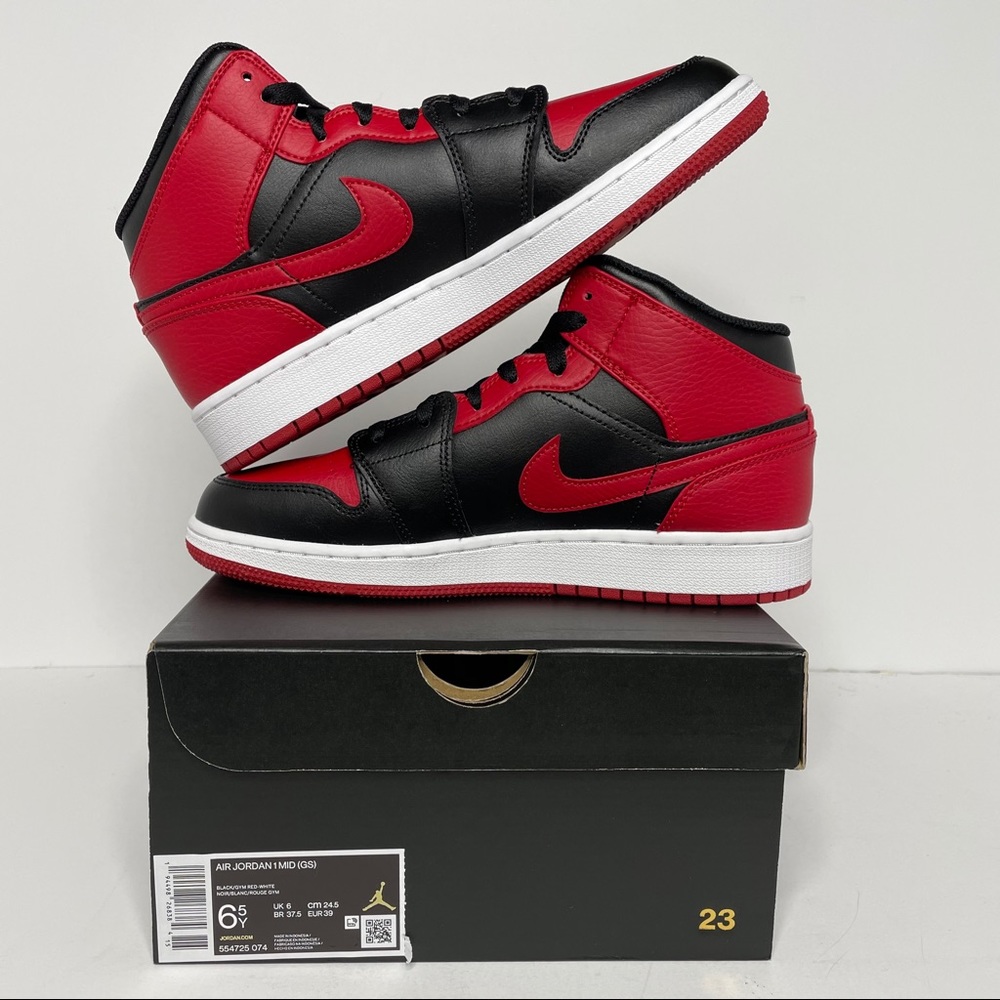 Nike Air Jordan 1 Retro Mid Banned “Bred” NEW - Picture 3 of 4